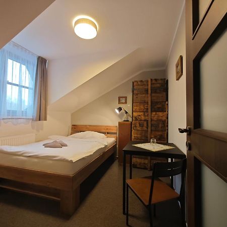 Hotel Stary Mlyn Есеник Экстерьер фото
