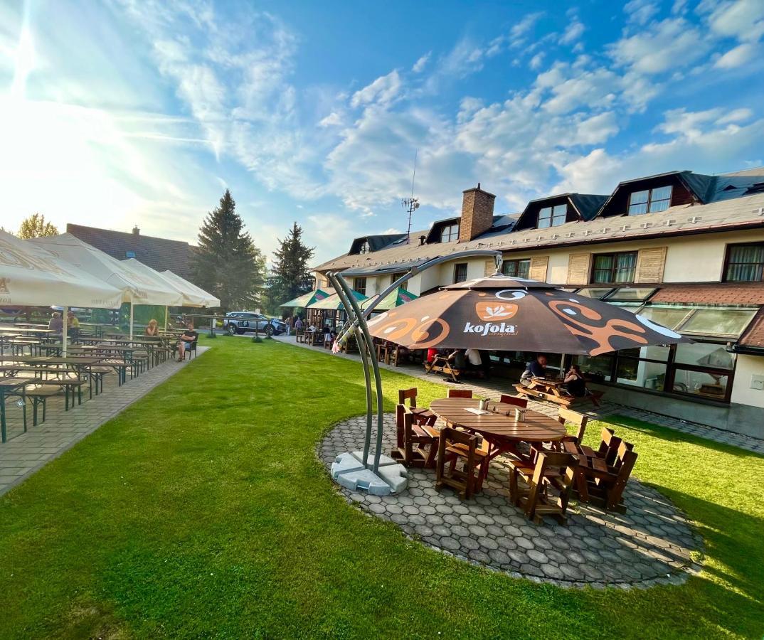 Hotel Stary Mlyn Есеник Экстерьер фото