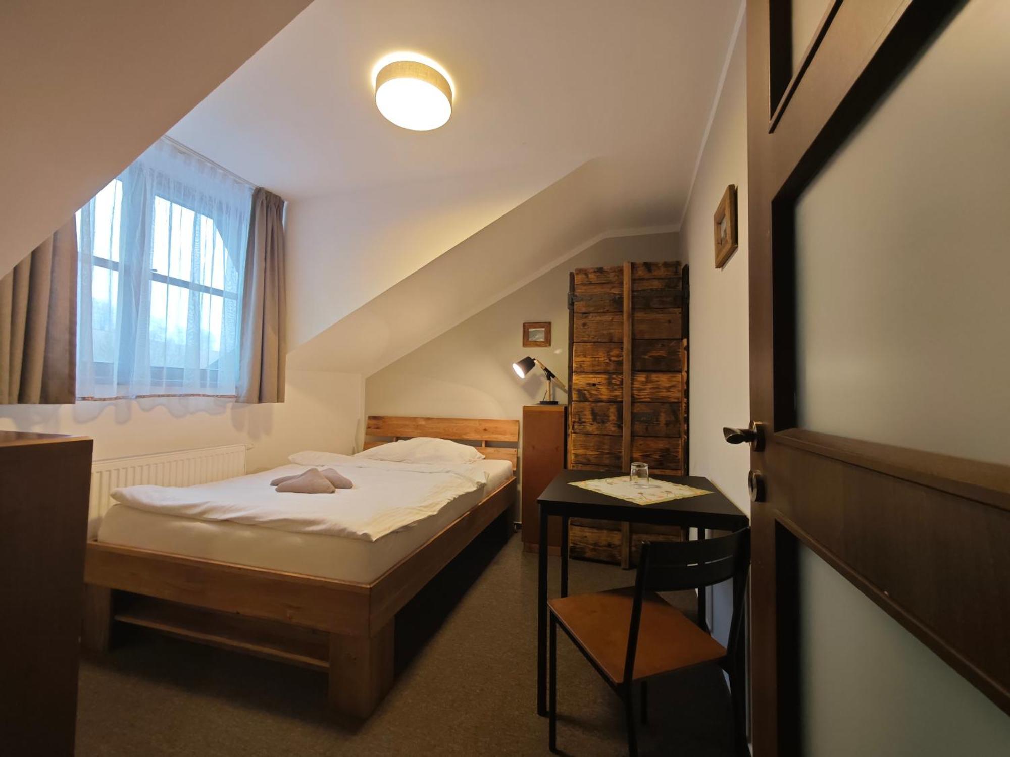 Hotel Stary Mlyn Есеник Экстерьер фото